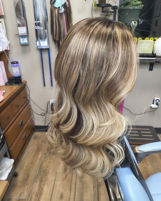 When you revive someone's bestie! 

Soooo pretty! 

Fresh cut, color and shine!