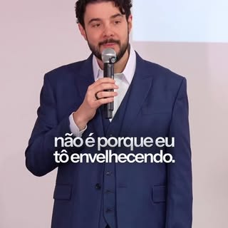 Queda de cabelo, acne, unhas fracas: a maioria das pessoas associa a causas a motivos superficiais e