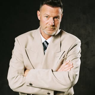 FUE CT Haartransplantatie 50+ | Michel Stekelenburg

Als ondernemer stond Michel Stekelenburg altijd