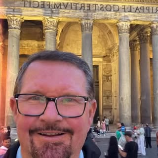 Dr Ken Williams in Rome, Italy giving lecture at the Italian Hair. conference. #hair #hairtransplant