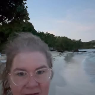 Had so much fun in St Thomas I forgot to post last week when I recorded this reel! 🤣  Click to sign