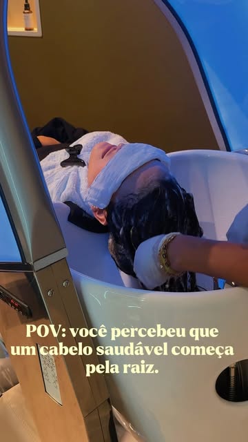 Um dia de Head Spa ✨💆‍♀️
Cuidado, relaxamento e atenção ao couro cabeludo em cada detalhe. Um momen