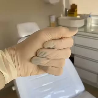 Seu botox está em dia? 👀💉
Se a resposta foi “hmmm… acho que não” 😂, esse é o seu sinal!

Agende s