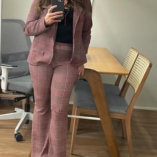 Aqui na Clínica Silvia Dias Tricologista Saúde Integrativa, você é assistida de forma humanizada, in