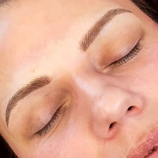 Have you ever noticed how much brows can change a face? 👀 💝

As the frame of your eyes, well-desig