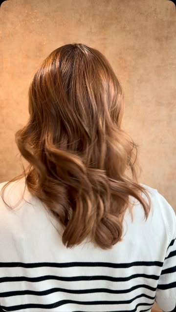 “Tijd om het zomerzonnetje uit mijn haar te halen 😜”

En dat hebben we gedaan! ✨

Na een zomer vol 