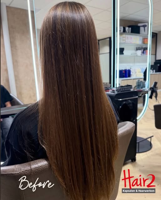 Swipe voor after 😍

✨ Swipe voor de after! ➡️

Wat een prachtig lang haar! 🤎
We hebben het haar ee