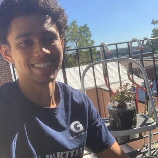 Brooks chillin in Gtown.
