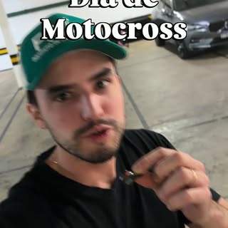 Nem só de cirurgia vive um médico. 😅

Hoje foi dia de trocar o centro cirúrgico pela pista. 🏁

Mot