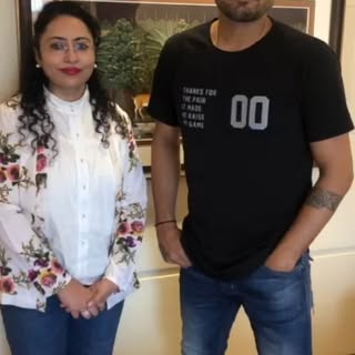 CLIENT DIARIES , WITH MY FAVOURITE PATIENT , HARBHAJAN SINGH , THE FAMOUS CRICKETER.
HE ALWAYS FOLLO