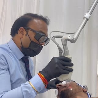 * CO2 Fractional Laser Treatment *
• Improves skin texture & smoothness
• Minimizes fine lines & wri