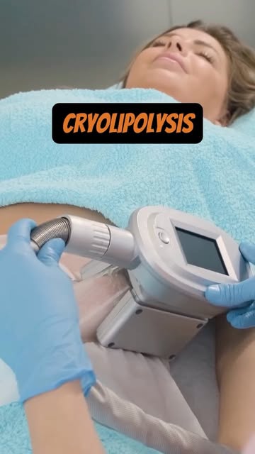 Today, let’s talk about Cryolipolysis ❄️✨

A non-invasive body-contouring treatment that uses contro