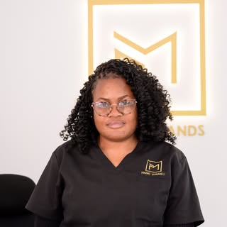 Meet Munashe 🤍

Whether you’re coming in for a consultation at the Hair Clinic, an appointment at t
