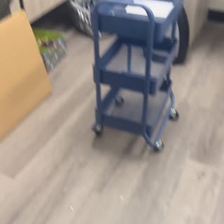 A little sneak peak, getting the salon put together!