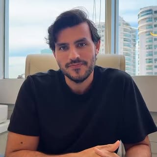 Cuidar vai muito além de tratar um problema.

É ouvir, compreender, orientar e, acima de tudo, enxer