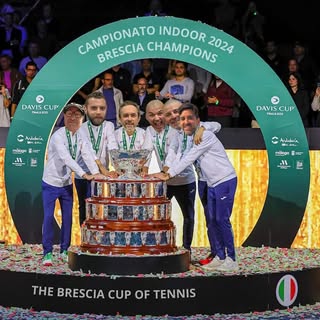 Campioni campionato indoor 2024 !!! Grandi ragazzi ♥️♥️🔥🔥#campioni #indoor #tennisindoor #brescia 