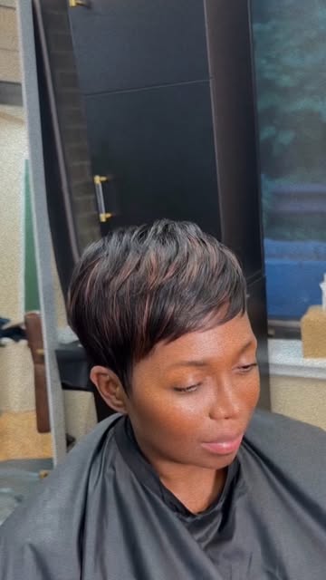 What do YOU want to be know for behind the chair? 

Tell me in the comments👇🏾 #hairstylisteducatio