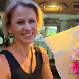 Ako transplantácia vlasov prebieha?

✦ Konzultácia & návrh — línia vlasov a počet potrebných štepov

