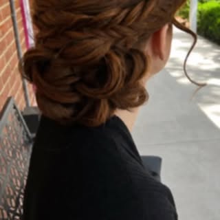 Wedding guest perfection.

Lauren created this soft, romantic updo while I enhanced her natural beau