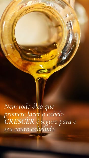 Nem todo óleo que promete fazer o cabelo crescer é seguro para o seu couro cabeludo. ⚠️
Para que um 