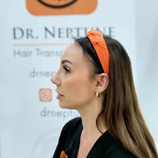 Welcome to Dr. Neptune in Antalya! 👋

This is where we help people restore their hair and regain th