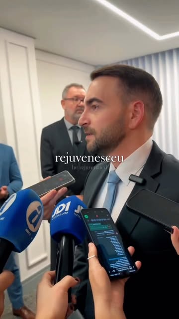 @jcmattogrosso confiou à Sanabria uma decisão que mexe diretamente com a própria imagem.

Deputado e