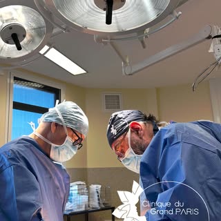 La chirurgie esthétique, et plus particulièrement la pose d’implants mammaires, est une véritable pa