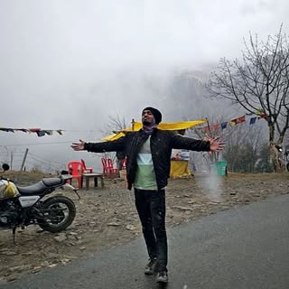 Everyone has heard of Beat the Rain, 
here comes Beat the snow...💙
,
Such an Adventurous Drive❤‍🔥

