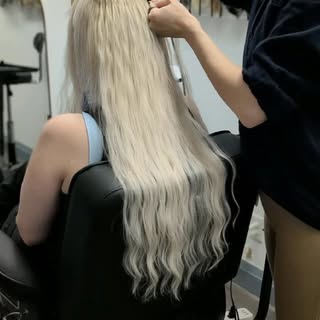 Hair extensions change everything 😻

It’s not just about longer hair — it’s about confidence, femin