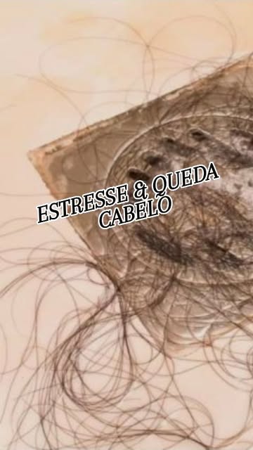 Eflúvio Telogeno, por estresse emocional. Um mês  e meio após episódio.  #efluvio #cabelo #lavar