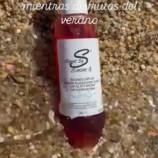 Adiós a la sequedad: suavidad inmediata durante y después de la exposición solar.
.
Efecto anti-friz