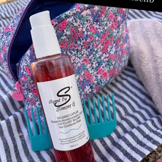 No te olvides del protector para el cabello!

En la playa, en la piscina.... protege también tu cabe