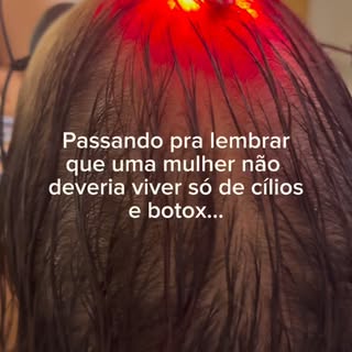 Esse “bichinho” invisível pode estar vivendo no seu couro cabeludo — e você nem imagina 👀

O demode