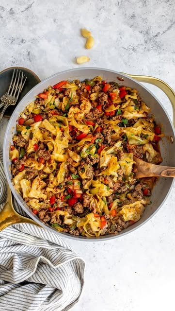 There’s a reason Dirty Cabbage keeps showing up on our feeds👀

The viral Dirty Cabbage is the low-c