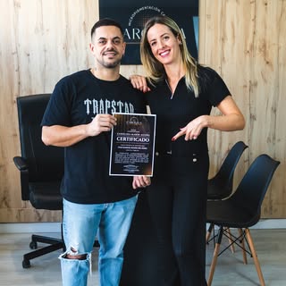 De barbero ……. A referente 🔝. 

✨Imagina ofrecer un servicio que cambia vidas y te posiciona por en