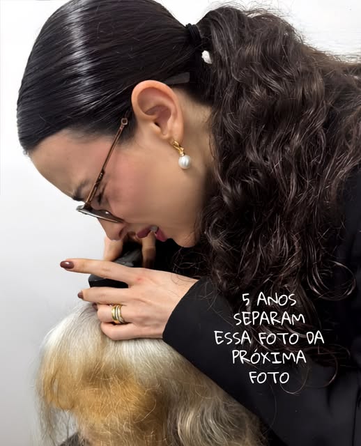 Cinco anos separam essas duas fotos. E, de alguma forma, elas parecem a mesma foto.

A primeira foi 