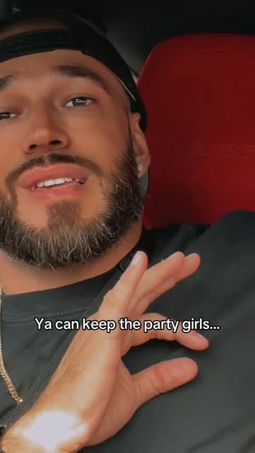 Keep them party girls far away from me 🙅🏻‍♂️