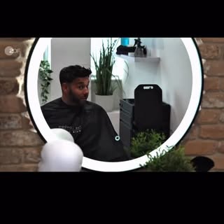 Full video down below 👇 👀 

#hairloss #hairsystemformen #cofidence #hairsystem #hairreplacement 

