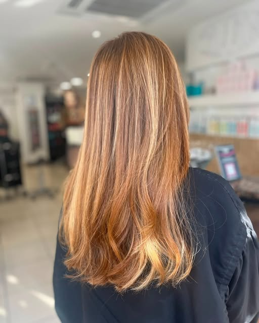 From years of box dye to her first ever professional salon colour 💜

Katelyn at our Crowthorne salo
