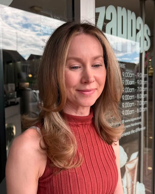 A little face frame can make such a difference 💜✨

Ellie at our Bean Oak Road salon has given this 