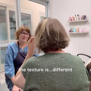 Consultation time!✨

Chrissi wasn’t quite sure how to explain it, but knew her hair just wasn’t doin