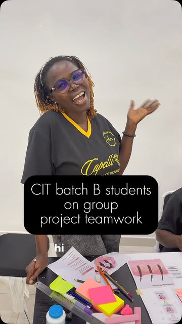 Training the next generation of hair experts. What group do you think won this round?🤭

#trichology