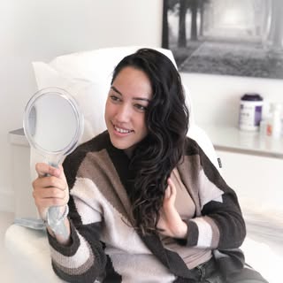 Fresh brows look good on you. 💁🏻‍♀️✨ 
Natural, defined, and effortless. 
That one treatment that g