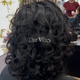 Just Salon 554 vibes 💁‍♀️💫🩵
.
.
.
#salemhair #hairtransformation #salemoregon #hairgoals #stylish
