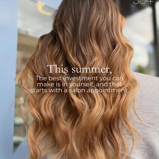 Your hair is something you wear every single day 💁‍♀️✨✂️
.
.
💇‍♀️: @hair.emmakidd554 
.
.
#salem #