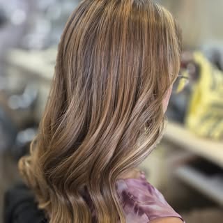 #cheveuxlongs #contouringhair #ombrehair #mielnaturel #soleil #wevyhair #ghd #cheveuxbrillants #soin