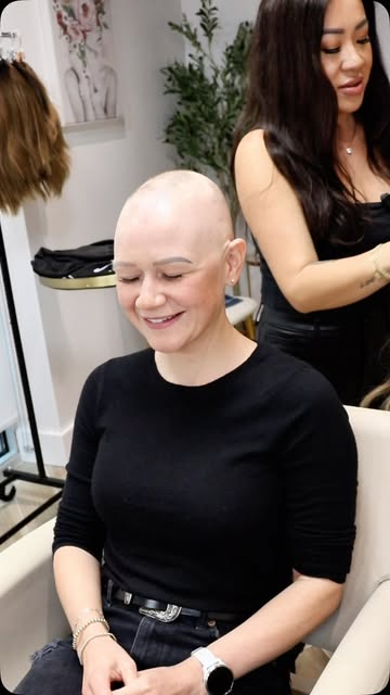 If you have alopecia and you’re scared a wig will LOOK like a wig… watch this. 🤍

Her reaction when