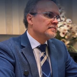 **Doutor:**

“Se essa paciente tivesse esperado mais alguns meses para procurar ajuda, o problema po