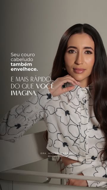 Quando pensamos em envelhecimento capilar, é comum lembrar apenas dos fios brancos. Mas o processo v