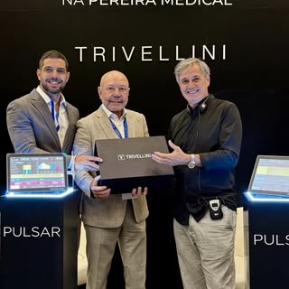 Durante o congresso, adquirimos a mais recente tecnologia de extração para transplante capilar. Para